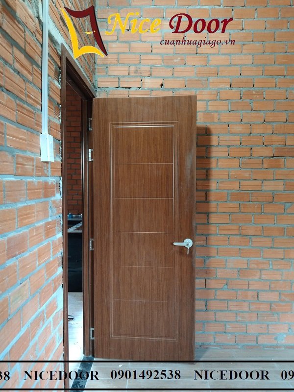 Cửa nhựa Composite giá rẻ